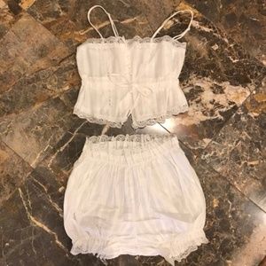 ♥️New Delicate White Two Piece PJ/ Lingerie Set♥️